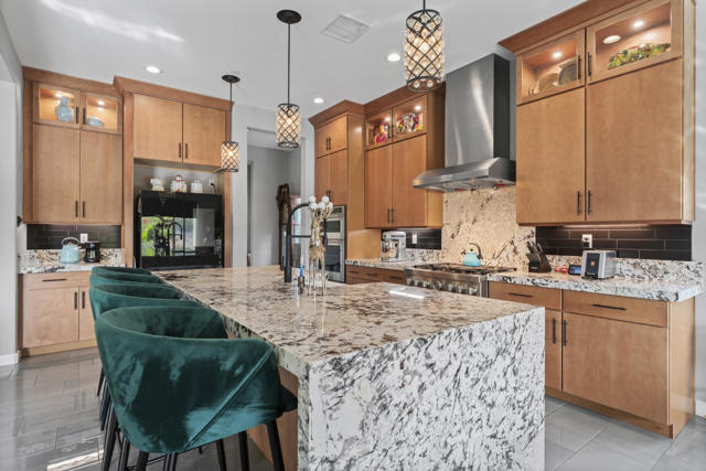 80 Zinfandel, Rancho Mirage CA: https://media.crmls.org/mediaz/d3235359-5307-4fae-87f8-e38344aeea22.jpg