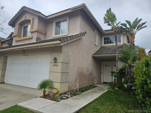 Image 3 of 33 For 13704 Fontanelle Pl