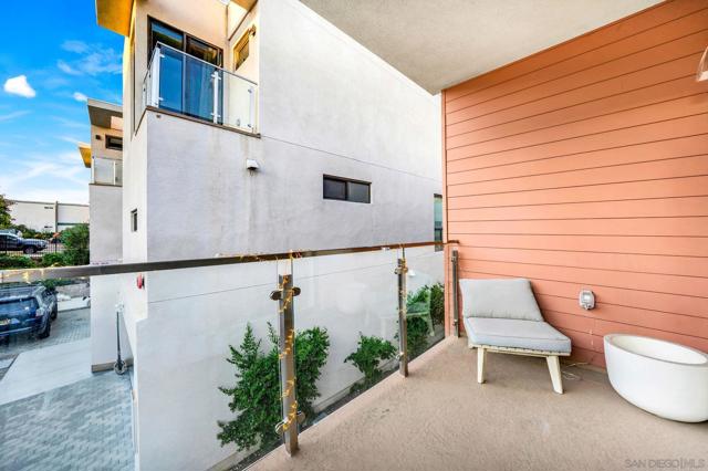 2875 B Street, San Diego CA: https://media.crmls.org/mediaz/d3249570-9f6b-49c5-9675-5ca547d482a5.jpg