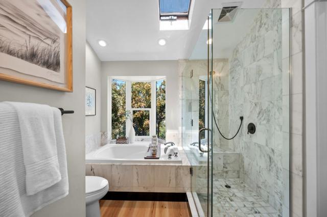 3554 Oak Knoll Drive, Redwood City CA: https://media.crmls.org/mediaz/d325ece0-ace5-4ce4-847a-a929e1761fe5.jpg