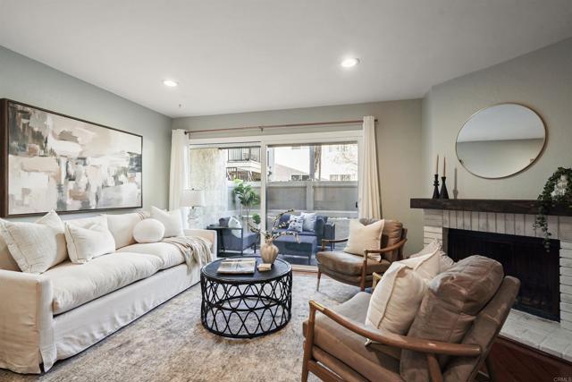 Detail Gallery Image 3 of 28 For 3936 Alabama St #2,  San Diego,  CA 92104 - 2 Beds | 1 Baths