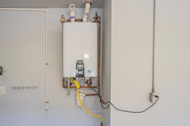 Detail Gallery Image 45 of 70 For 30606 Falling Star Circle, Valley Center,  CA 92082 - 4 Beds | 3 Baths