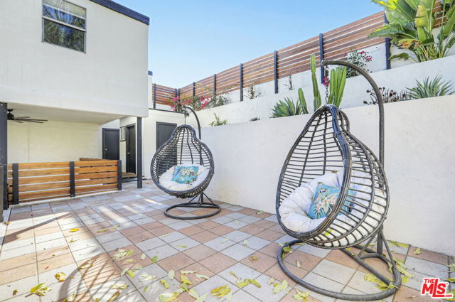 421 Beech Street, Los Angeles CA: https://media.crmls.org/mediaz/d328a830-4d40-4d67-9aa5-268653d4eb89.jpg