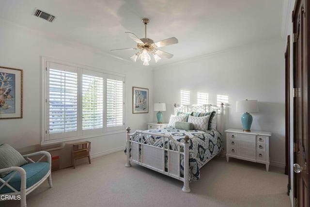 2300 Weybridge Drive, Bakersfield CA: https://media.crmls.org/mediaz/d3291e9a-9a02-4469-95c1-526fea54ae79.jpg