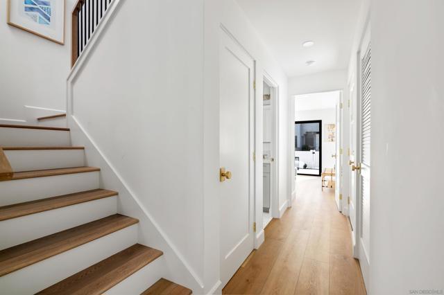 718 Nantasket Ct, San Diego CA: https://media.crmls.org/mediaz/d3293218-d4e5-424d-8096-0ac66c9d3186.jpg