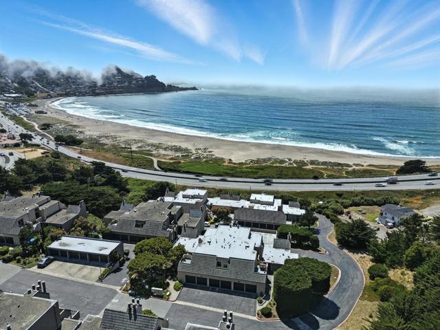 451 Roberts Road, Pacifica CA: https://media.crmls.org/mediaz/d3296eb5-cd33-4092-bd7a-13f861315073.jpg