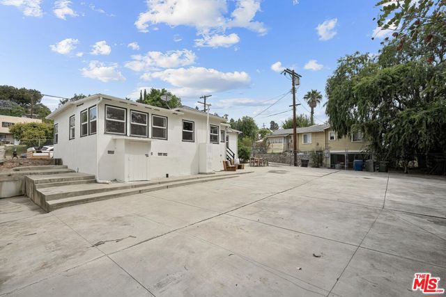 3710 Fletcher Drive, Los Angeles CA: https://media.crmls.org/mediaz/d32999ca-410a-47cb-a2e8-8216f05182a3.jpg