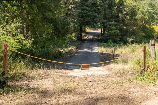 201 Hill House Road, Boulder Creek CA: https://media.crmls.org/mediaz/d329b2bd-6521-479a-be6b-9f980ea0e7b7.jpg