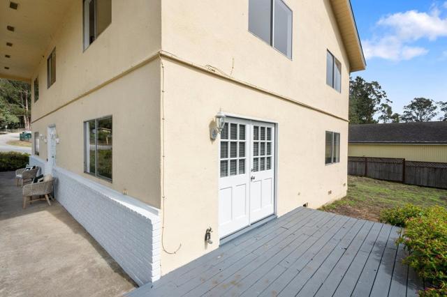 422 Santa Maria Avenue, El Granada CA: https://media.crmls.org/mediaz/d329ec85-ae35-438a-bda2-0390167388d7.jpg