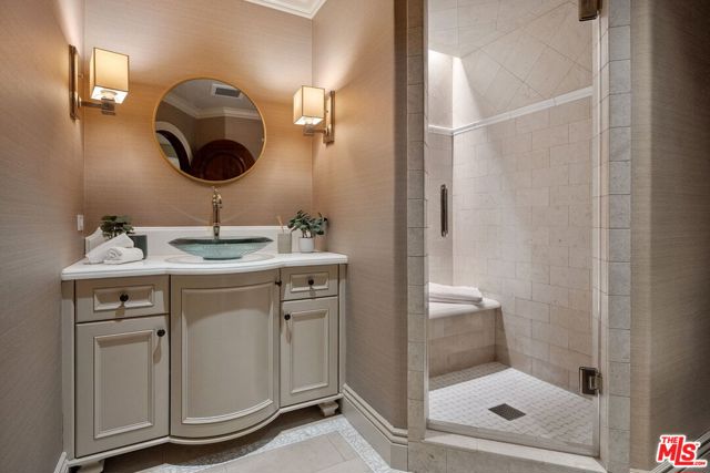 6882 Arizona Avenue, Los Angeles CA: https://media.crmls.org/mediaz/d32a0ff4-bffb-4a31-921c-a8fdb182901f.jpg