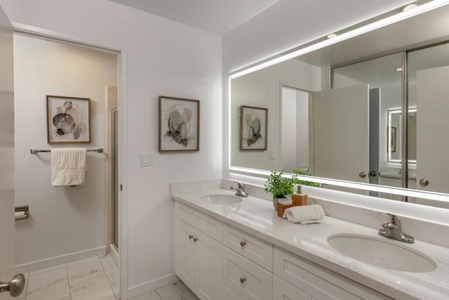 2435 Sharon Oaks Drive, Menlo Park CA: https://media.crmls.org/mediaz/d32ab656-0789-47c2-9591-d97ce2da57c6.jpg