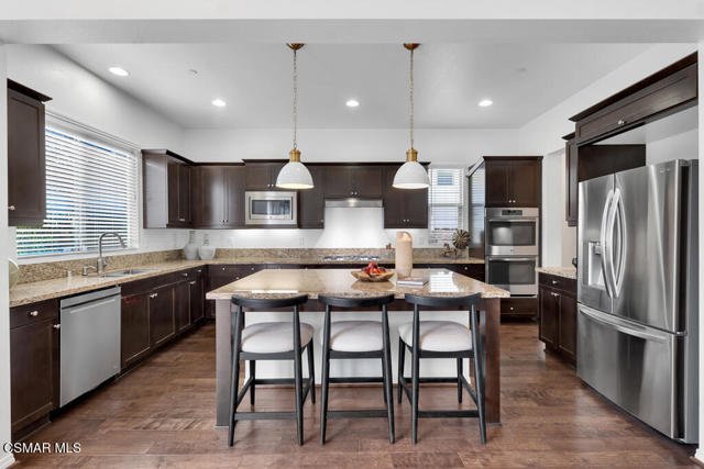 4968 Princess Drive, Agoura Hills CA: https://media.crmls.org/mediaz/d32ac78c-152d-4b45-b33d-efab354ccff1.jpg