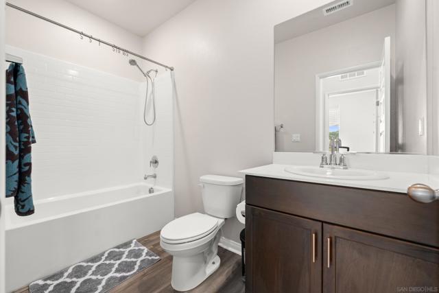 13305 Cultivate Ct, Valley Center CA: https://media.crmls.org/mediaz/d32afece-2aa4-494b-b169-a6b3e06f59c7.jpg