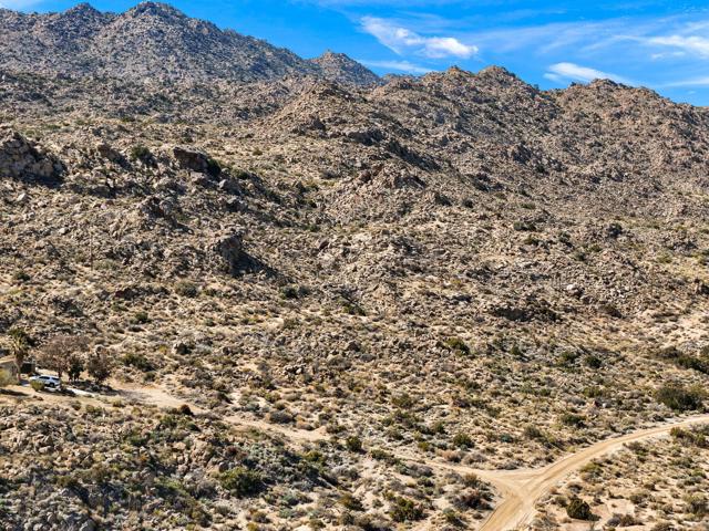 0 Avenida Los Feliz, Mountain Center CA: https://media.crmls.org/mediaz/d32bf893-4588-48be-a383-735ebdcc2f50.jpg