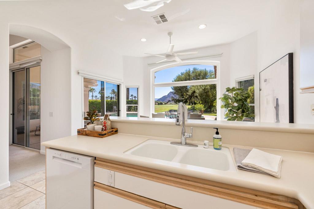 MLS #219135898DA image #12