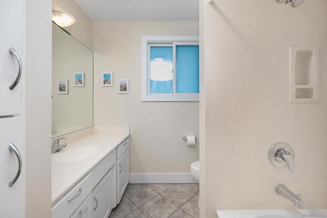 4336 Hill St, San Diego CA: https://media.crmls.org/mediaz/d32df138-0ec7-4919-a012-24663ef27633.jpg