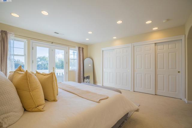 42001 Via San Gabriel, Fremont CA: https://media.crmls.org/mediaz/d32df4fa-f800-41bb-8dc5-04f84de5d33e.jpg