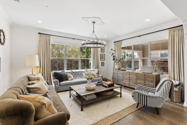 3619 N Fork Ave, Carlsbad CA: https://media.crmls.org/mediaz/d32e014e-cf89-4243-93f2-3473a9469847.jpg
