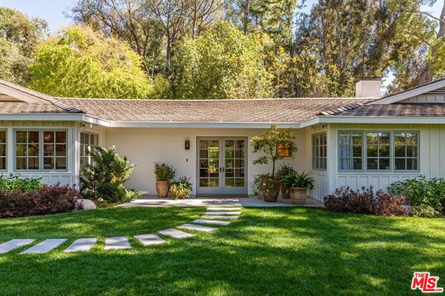 Image 2 of 41 For 2854 Roscomare Road