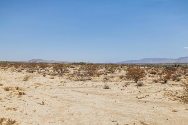 Image 52 of 68 For 3241 Borrego Valley Rd