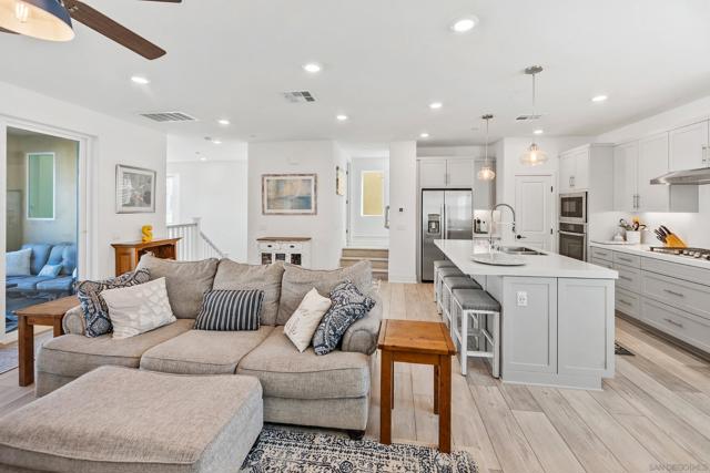 Image 12 of 37 For 15447 Van Lodensteyn Way