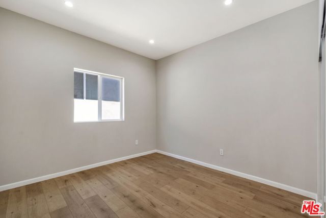 120 W Ellis Avenue, Inglewood CA: https://media.crmls.org/mediaz/d3303ff8-81e3-415b-bec9-9daf068338b4.jpg