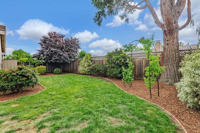758 Pearlwood Way, San Jose CA: https://media.crmls.org/mediaz/d3308e7a-f4a2-43f4-ace1-9d7c17591764.jpg