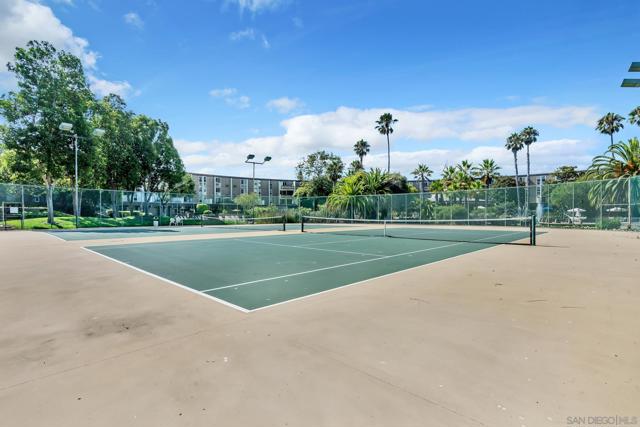 3050 Rue D'Orleans, San Diego CA: https://media.crmls.org/mediaz/d332ed24-4437-4be9-95ce-b83f99601023.jpg