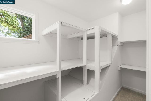 Image 28 of 31 For 2050 Blackwood Dr