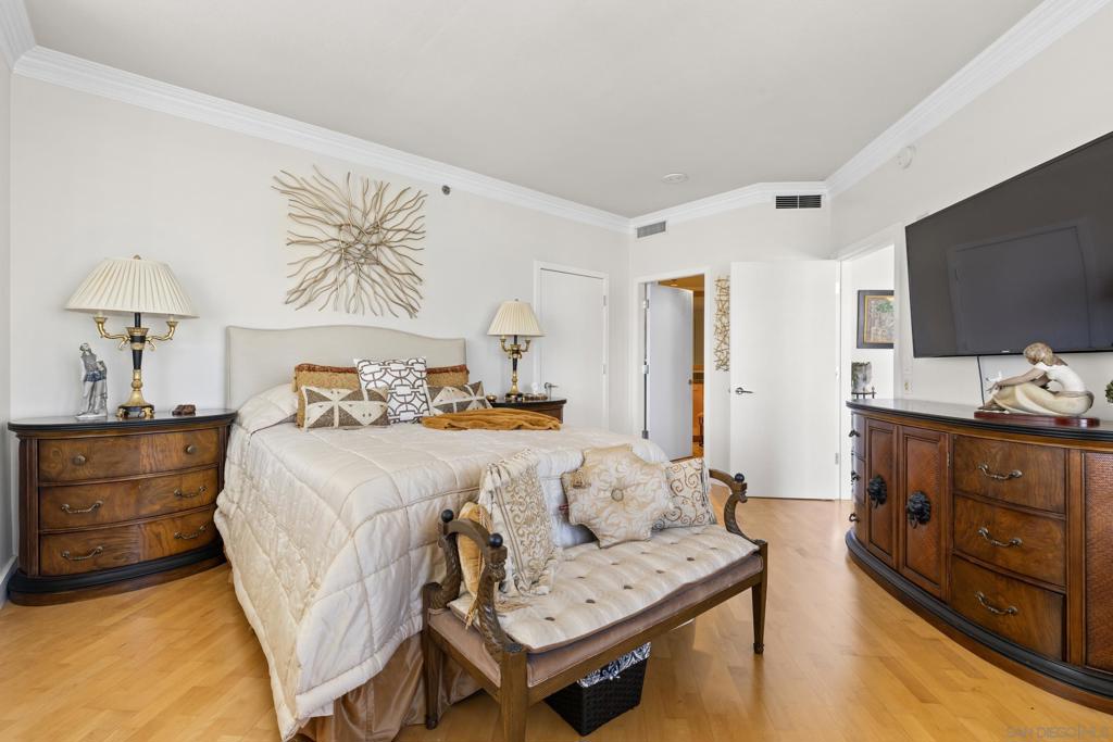 700 Harbor Dr. - photo 11
