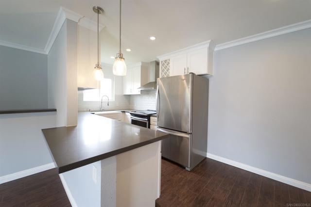 7915 Camino Kiosco, San Diego CA: https://media.crmls.org/mediaz/d3361f04-2d95-44ef-93f0-5f49d8f74166.jpg
