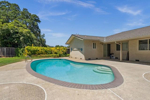 1387 Hillcrest Drive, San Jose CA: https://media.crmls.org/mediaz/d3362848-2c6a-4a2a-8537-5cd9daa9fe17.jpg