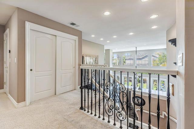 290 Bonnie Lane, Hollister CA: https://media.crmls.org/mediaz/d3365e90-5017-44a4-a2f1-0d289be54153.jpg