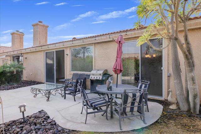 79030 Ladera Drive, La Quinta CA: https://media.crmls.org/mediaz/d336780b-92a1-4fd1-8c76-44db278cfef1.jpg