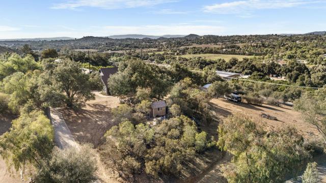 14931 Cool Valley Road, Valley Center CA: https://media.crmls.org/mediaz/d3381a3f-daa7-40e5-8036-d6735e249e76.jpg