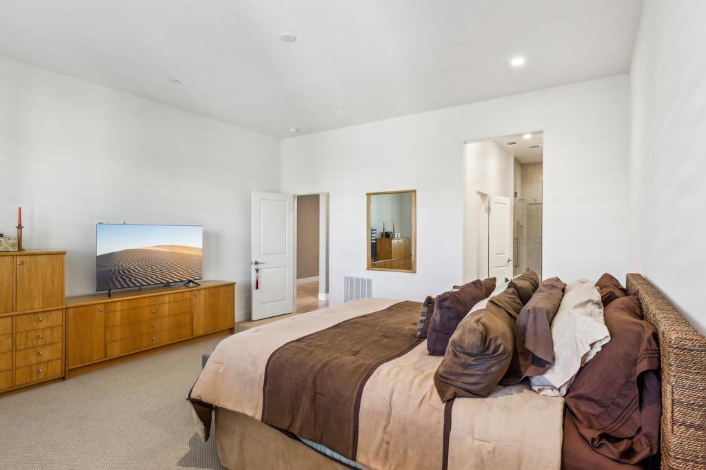 MLS #219132066DA image #27