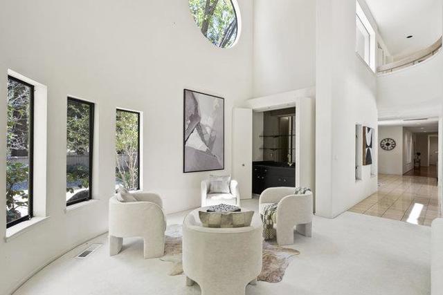 84 Selby, Atherton CA: https://media.crmls.org/mediaz/d3389232-7bbe-4122-8f50-0df2642e8c66.jpg
