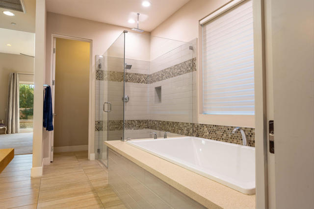 15 Via Montagna, Rancho Mirage CA: https://media.crmls.org/mediaz/d3392d57-3a8d-47a4-a4fd-9c0af1830b34.jpg