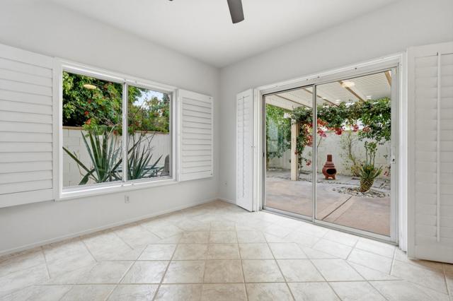 Image 13 of 42 For 78663 Como Court