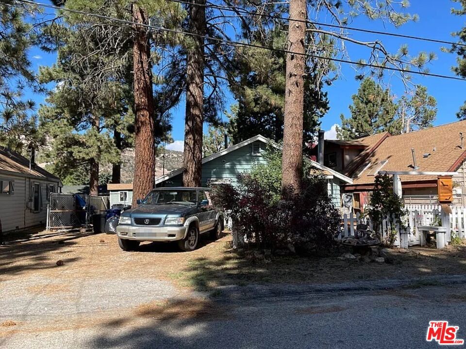 813 E Mountain View Boulevard