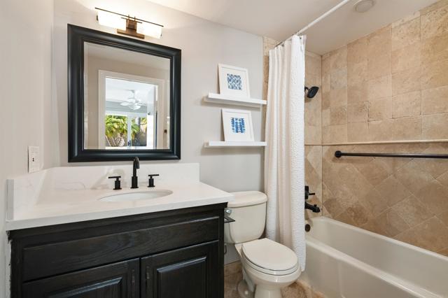 5918 Germaine Lane, La Jolla CA: https://media.crmls.org/mediaz/d33a7bd1-731d-4e13-bb0f-403886e6bb90.jpg