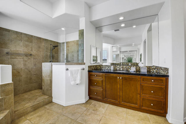 48749 Renewal Street, Indio CA: https://media.crmls.org/mediaz/d33b8f56-b466-4fd8-83c6-3d30a1436bc2.jpg