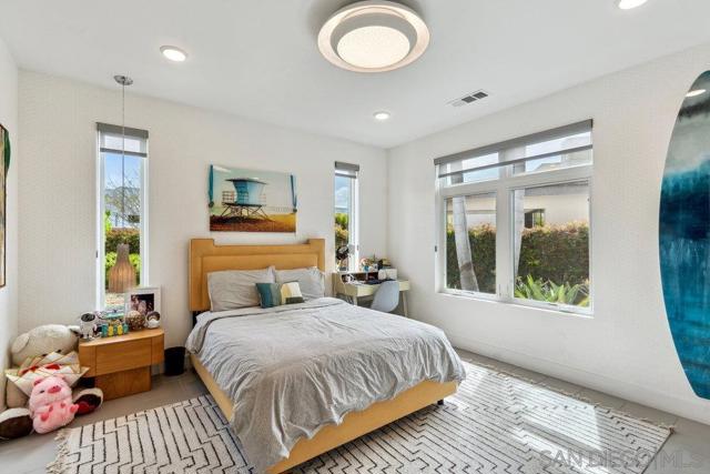 13705 Morning Light Trail, San Diego CA: https://media.crmls.org/mediaz/d33bf3cb-9575-4333-9ef5-a189bdb8bcc2.jpg