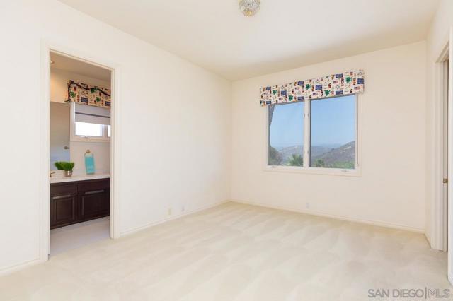 13388 Highlands Ranch Rd, Poway CA: https://media.crmls.org/mediaz/d33c0ae2-985a-4c03-94c1-510ca26001fa.jpg