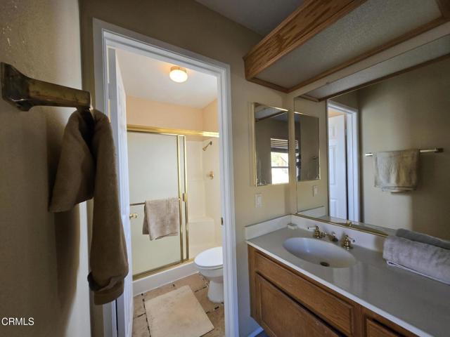 Detail Gallery Image 12 of 19 For 39317 Beacon Ln, Palmdale,  CA 93551 - 3 Beds | 3 Baths