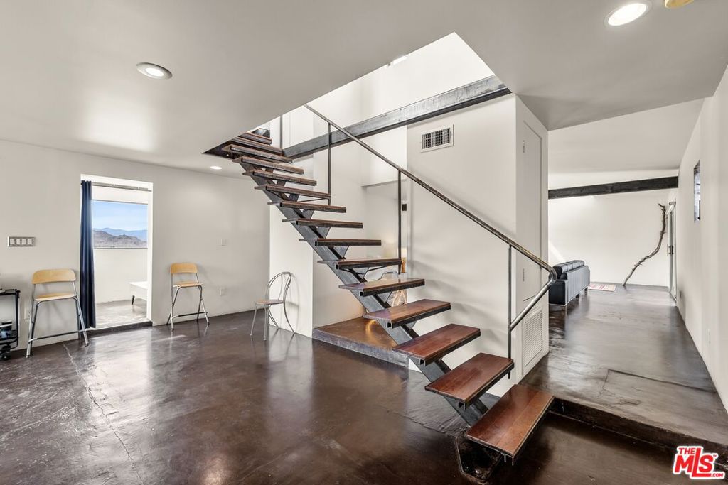 MLS #25542939 image #17