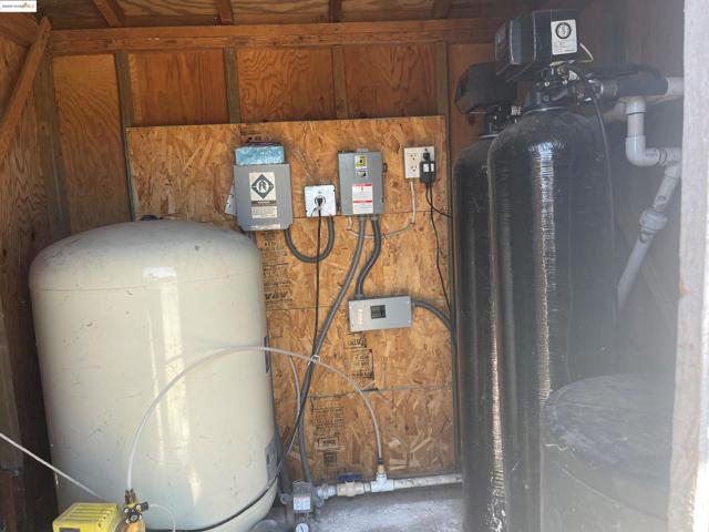 2325 Taylor Rd, Bethel Island CA: https://media.crmls.org/mediaz/d33de57d-5d83-46c7-aa1f-f6f1fc03cc76.jpg