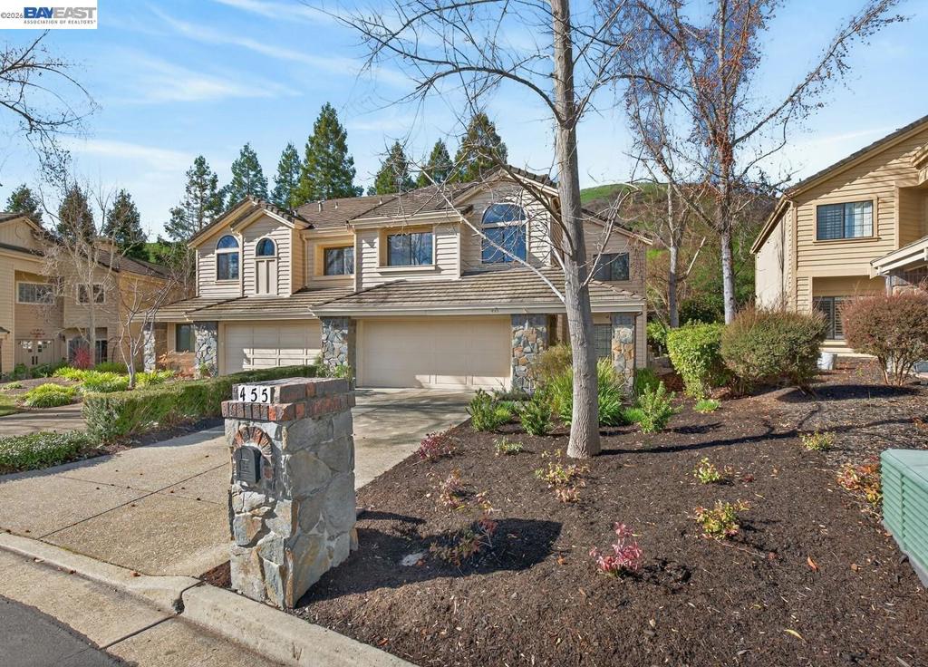 455 Eagle Valley Way