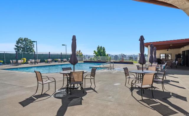 Detail Gallery Image 38 of 40 For 647 via Costa Rica, Vista,  CA 92081 - 3 Beds | 2 Baths