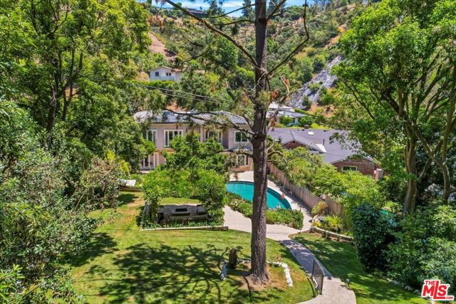 1701 Roscomare Road, Los Angeles, CA 90077